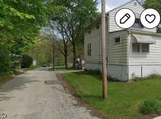 1407 Rubber St, Lakemore, OH