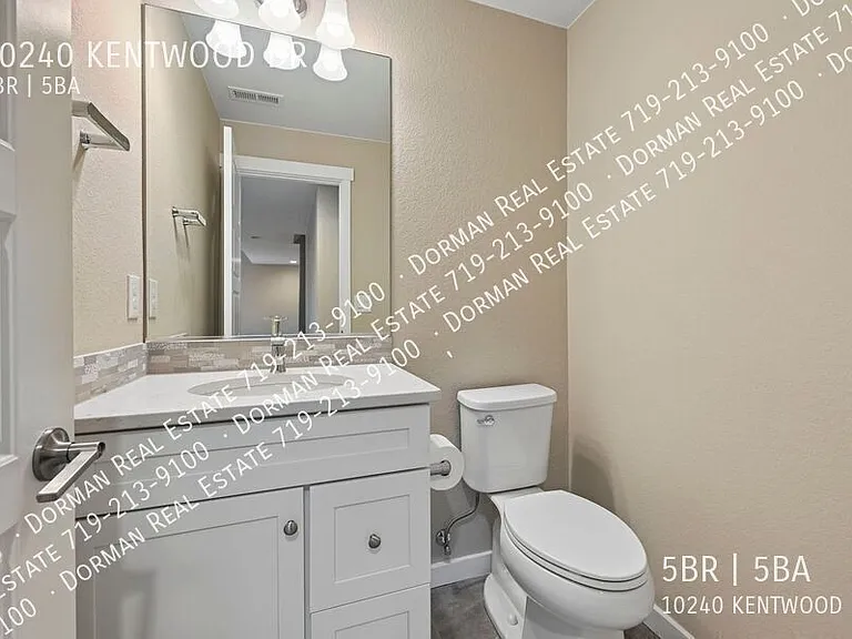 10240 Kentwood Dr — Photo 42