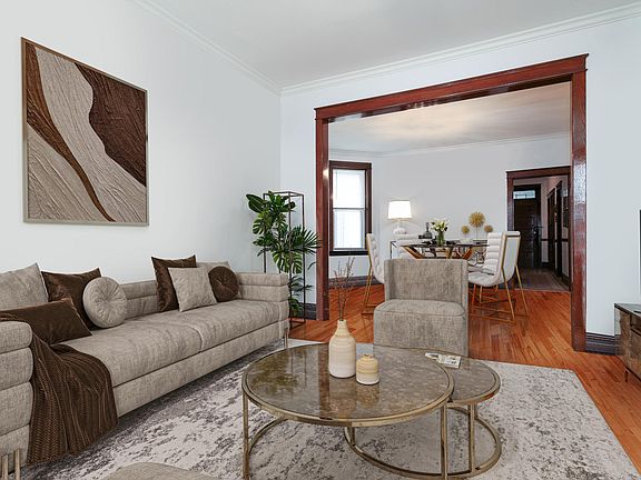 3rd image of 2347 W Walton St #1A
