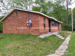 704 Melody Ln, Dothan, AL 36301