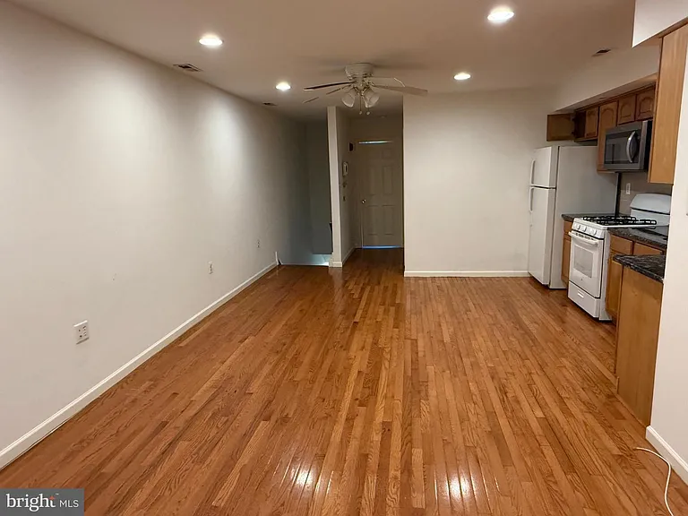 4304 Lancaster Ave #2 — Photo 4
