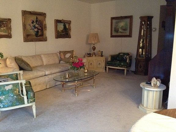 2nd image of 11101 Heritage Dr APT 1C