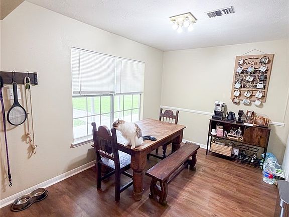 5th image of 1005 Autumn Cir APT B