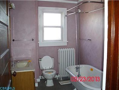 5th image of 130 Wyandotte St