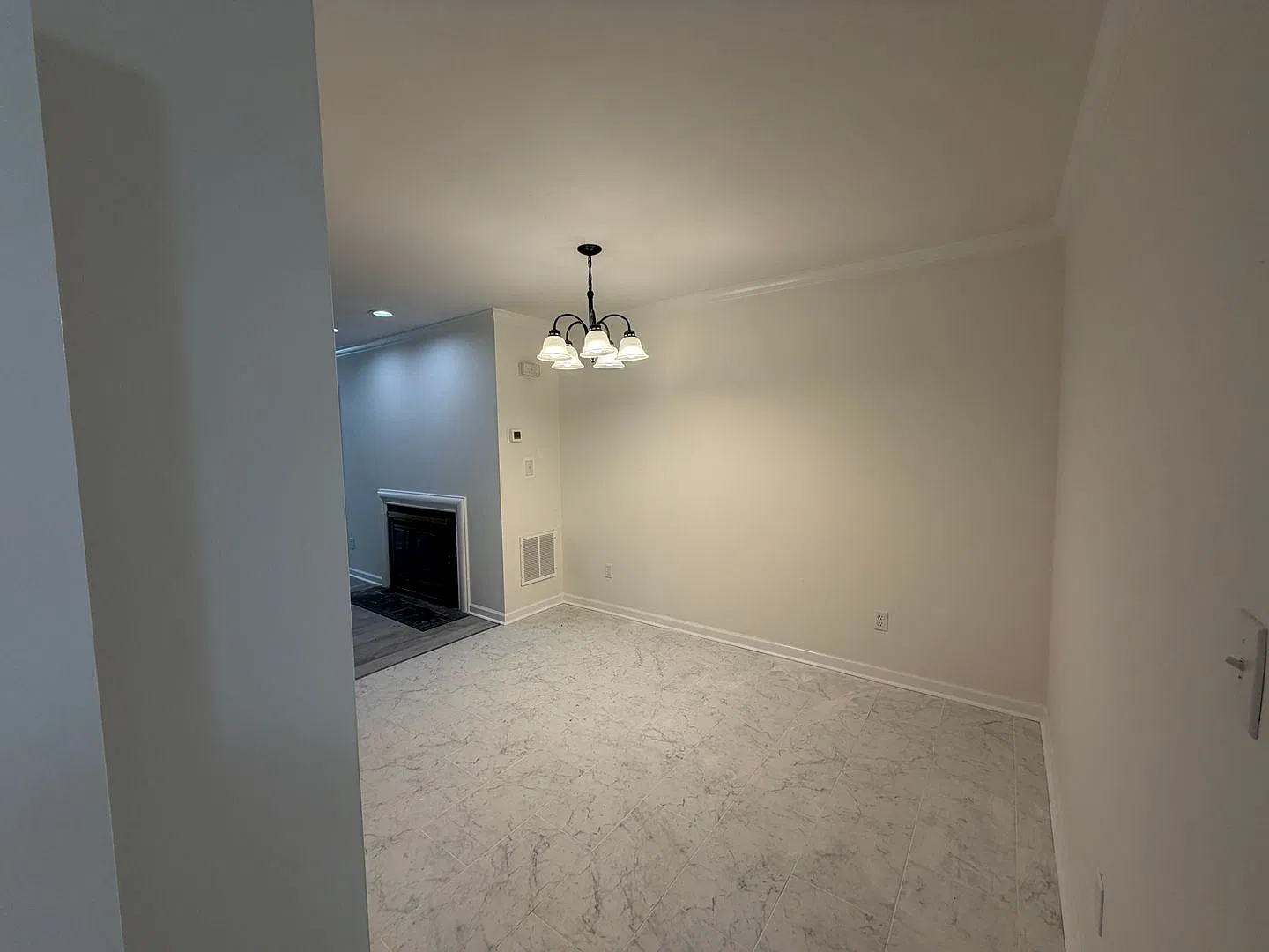 SW Roanoke County Townhome! — Photo 4