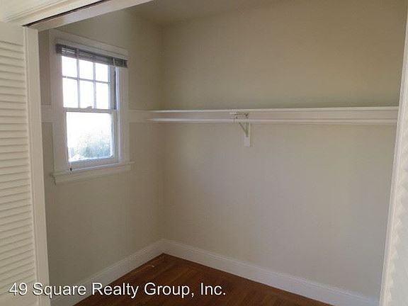 3rd image of 1895 Jefferson St APT 102
