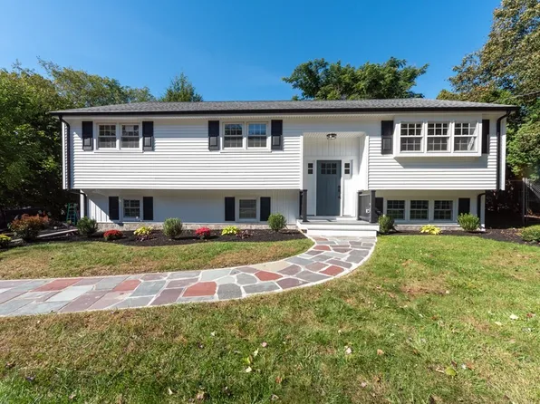 475 Liberty St, Braintree, MA 02184