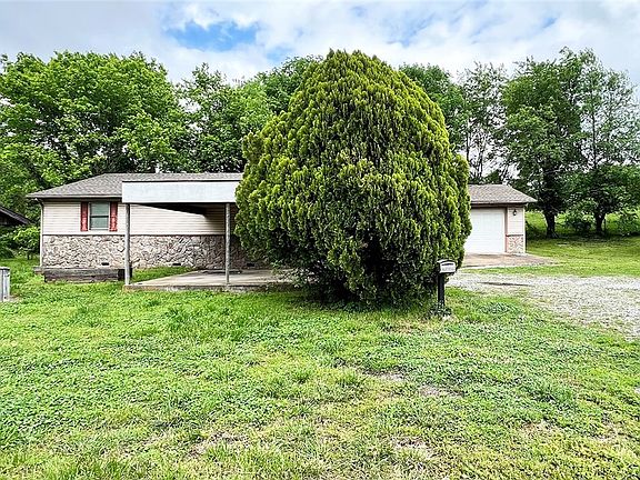 3rd image of 510 SE Avenue Hwy #72