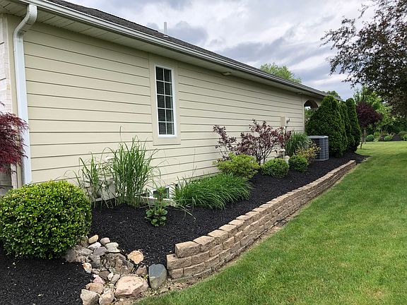 4th image of 4351 Meadowlands Dr