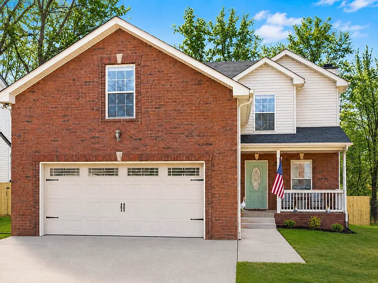 3467 Melrose Dr — Photo 1