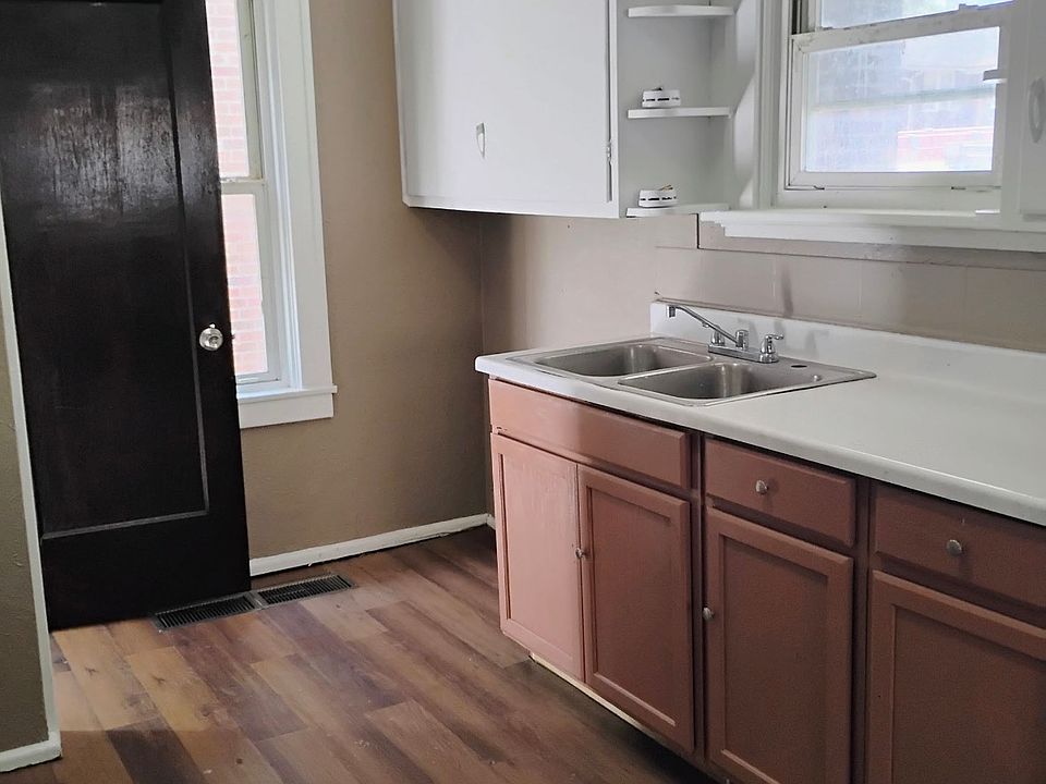 2nd image of 6331 Windham Ave