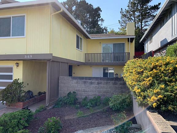 3rd image of 3165 Oakmont Dr