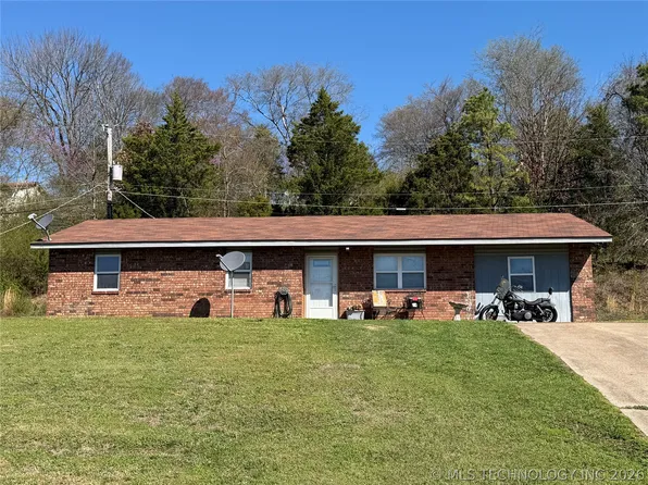 703 W Cedar Ave, Wilburton, OK 74578