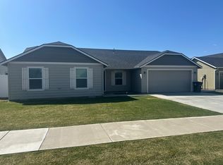 1333 Landon Dr, Moses Lake, WA 98837