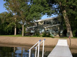 9591 N Shore Trl N, Forest Lake, MN 55025