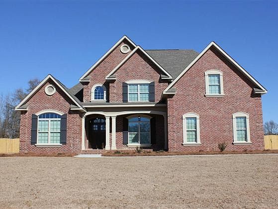 1st image of 104 Leila Ct