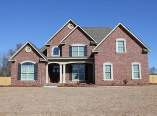 104 Leila Ct, Kathleen, GA 31047