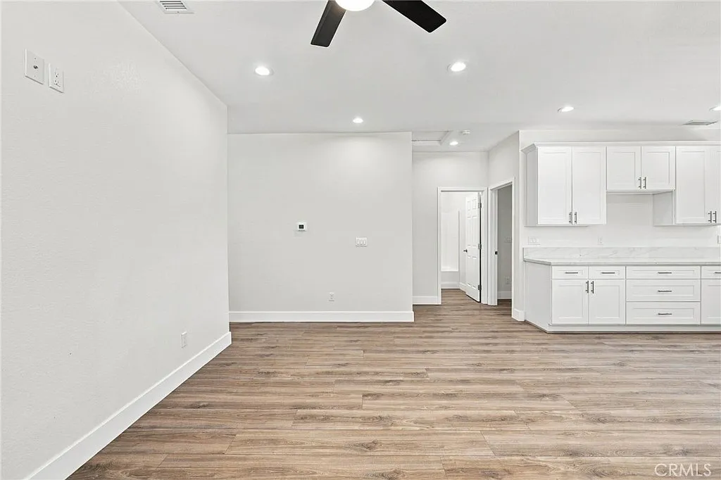4 bed, 1200 sqft, $3,500 — Photo 4