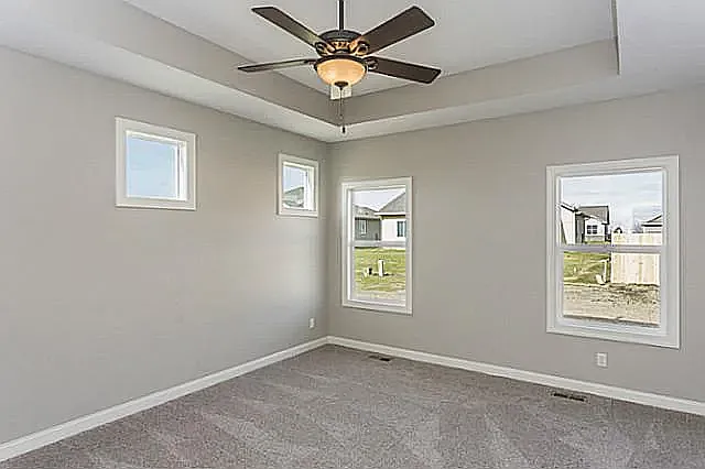 615 NE Bowman Dr — Photo 7