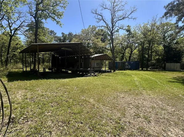 9884 Rocky Ridge Ln, Madisonville, TX 77864