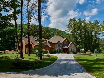 250 West St, Lenox, MA, 01240