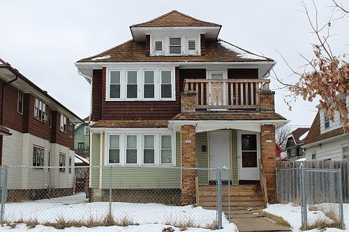 2851 N. 49th