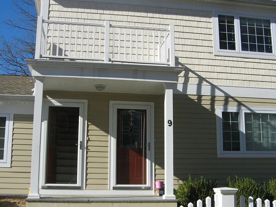 1st image of 9 Hill St APT 1
