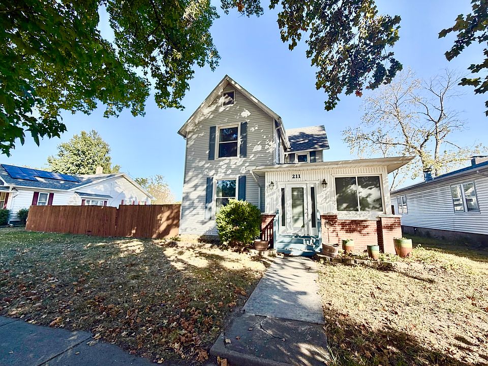 1st image of 211 N Cherry St