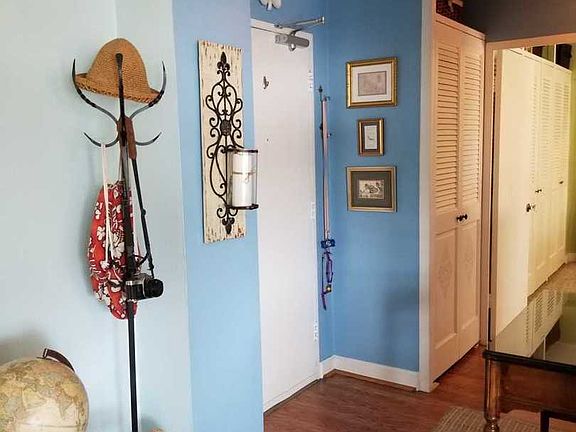 2nd image of 4970 N Marine Dr APT 723