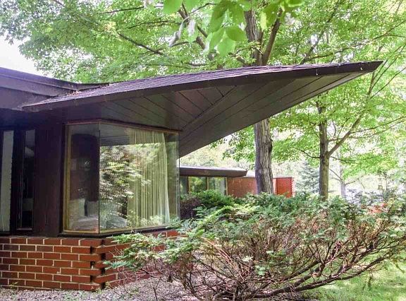 4th image of 3428 Viburnum Dr