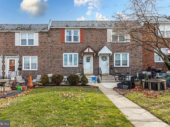 2nd image of 2562 Bond Ave