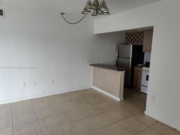 5th image of 12890 NE 8th Ave APT 304