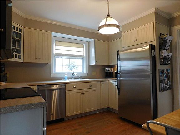 5th image of 14 Westfield Rd