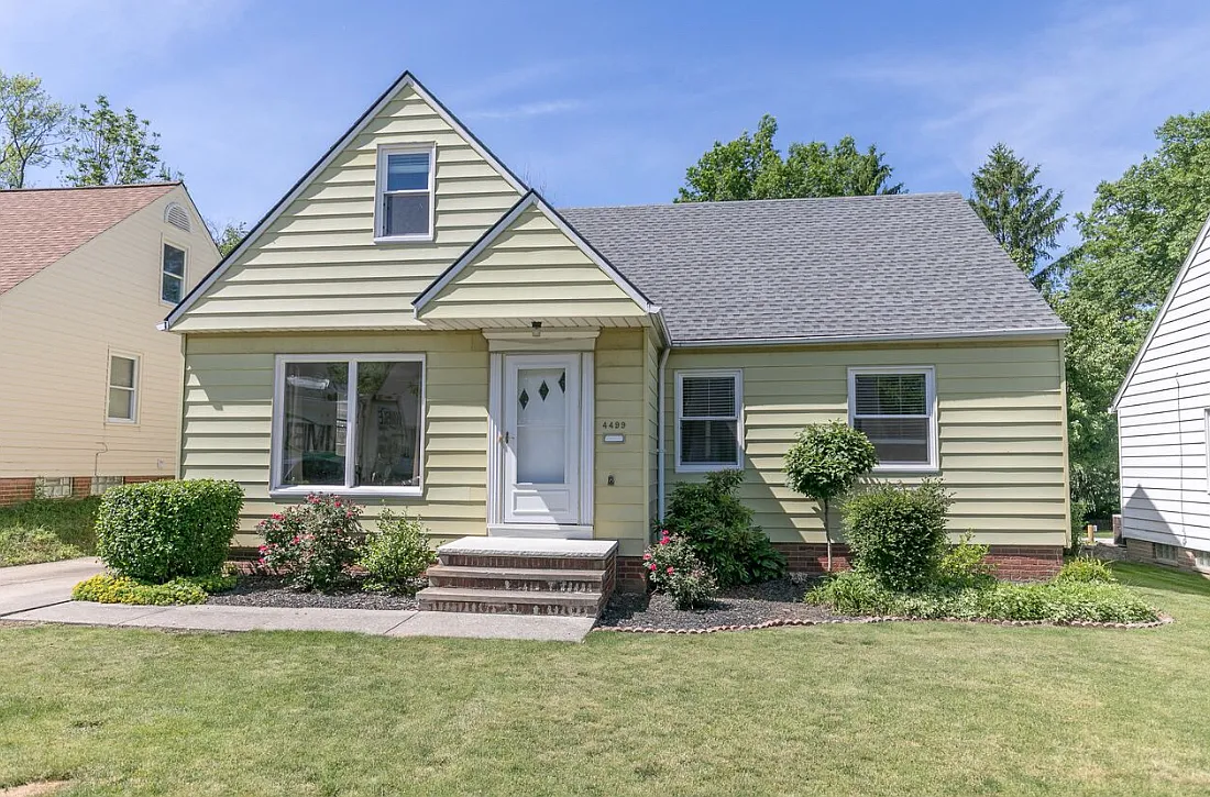4499 Shirley Dr photo 1