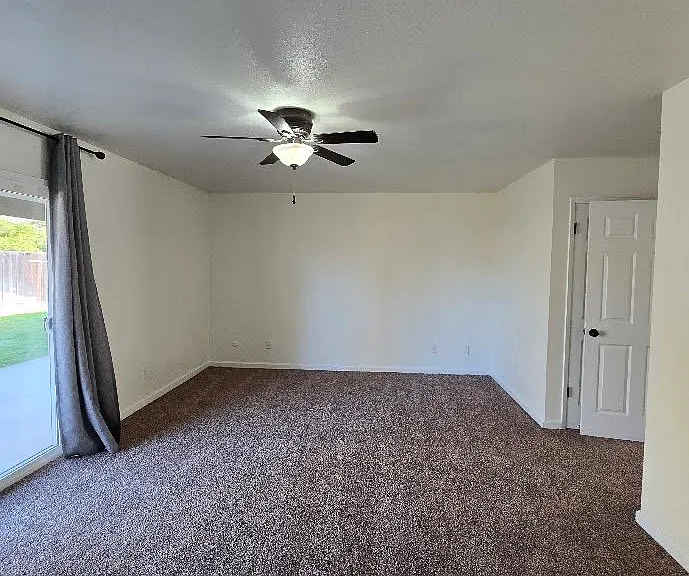 3012 E Los Altos Ave — Photo 37