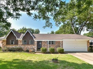 1712 Pecan Park Dr, Arlington, TX 76012