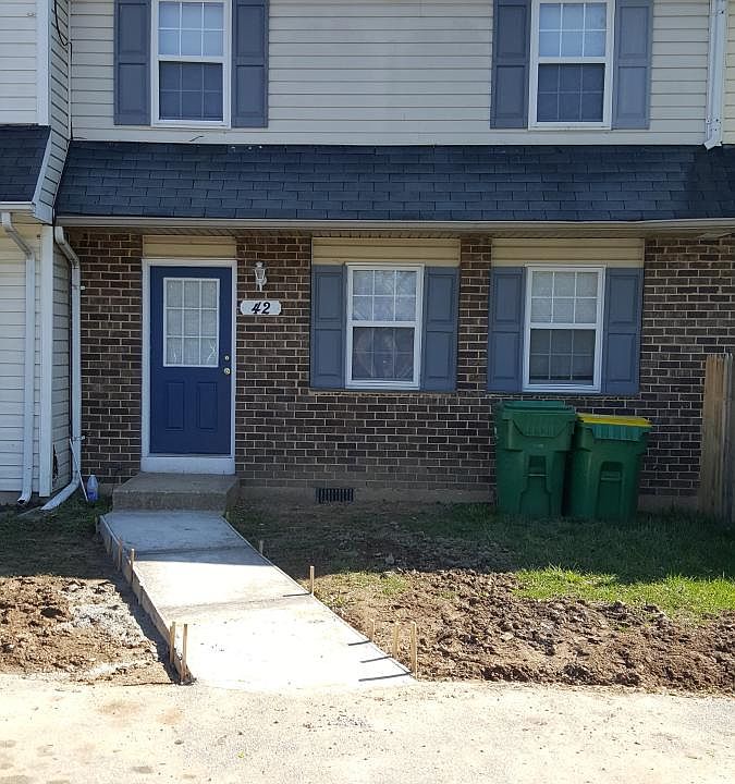 1st image of 42 Heron Ct