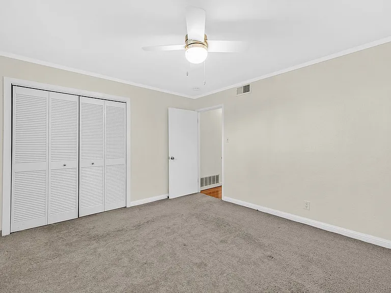 8 Stephens Ct — Photo 12