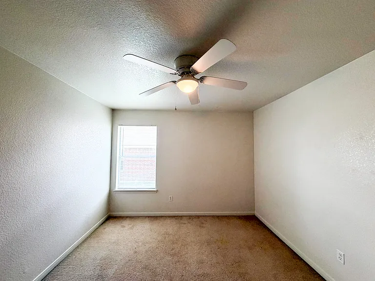 310 Cedar Ridge Dr #B — Photo 23