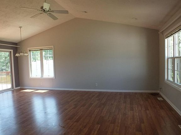 4th image of 2058 Bennigan Ln