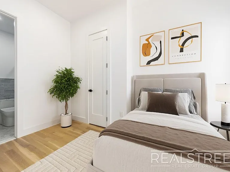 422 Humboldt St #1 — Photo 5
