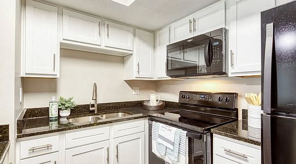 1st image of 201 Kingstowne Rd #34E