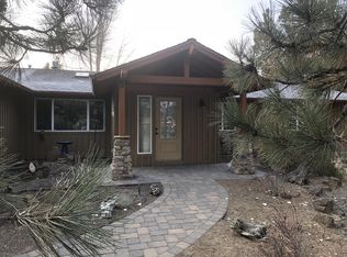 20877 W View Dr, Bend, OR 97702