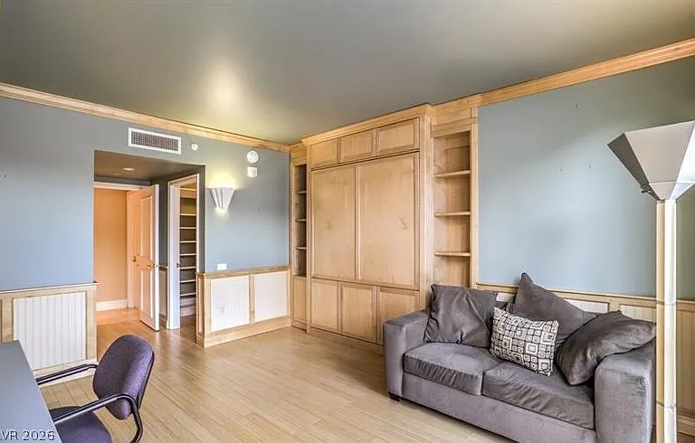 2747 Paradise Rd #1906 — Photo 33