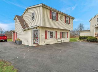6906 Shawnee Rd, North Tonawanda, NY 14120