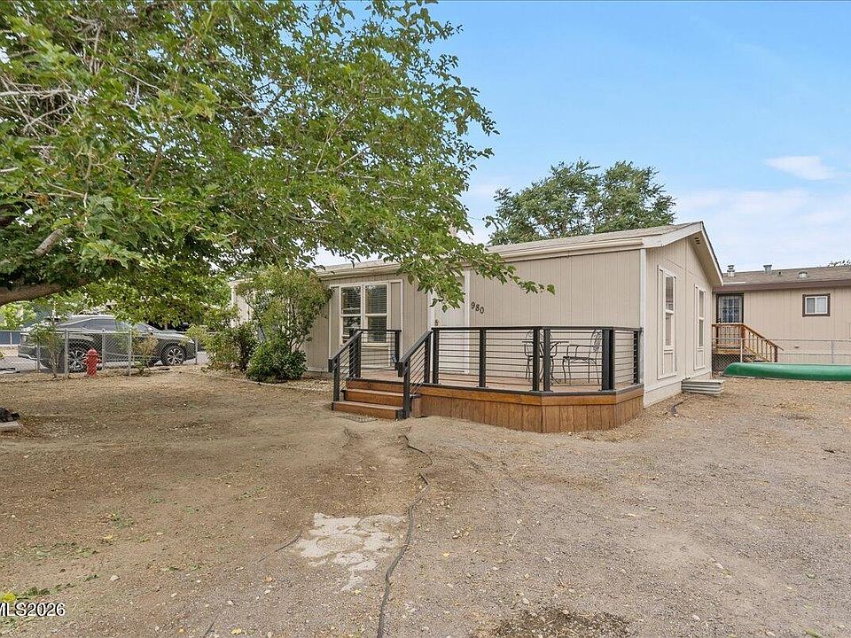 1st image of 980 Villa Way