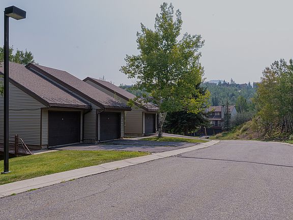 3rd image of 4065 W Jeremy Woods Dr #11