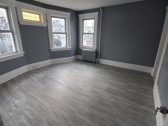 5th image of 191 N Center St Floor 2