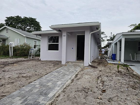 3rd image of 308 S C Street