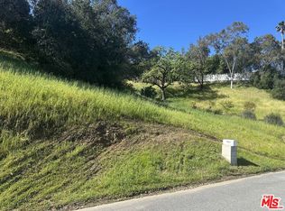 3010 Foothill Dr, Thousand Oaks, CA 91361